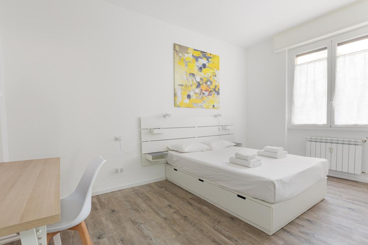 Cagnola Cozy Apartament With Balcony Milánó Kültér fotó